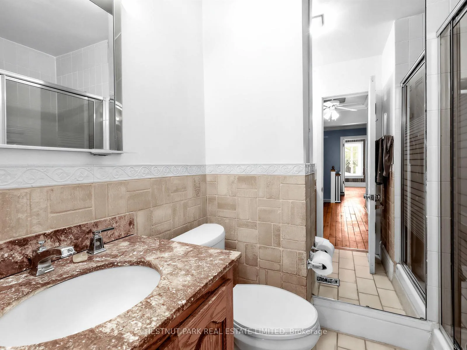 Photo 19 of 38 Walmsley Boulevard, Toronto, Yonge-St. Clair — HOMEH
