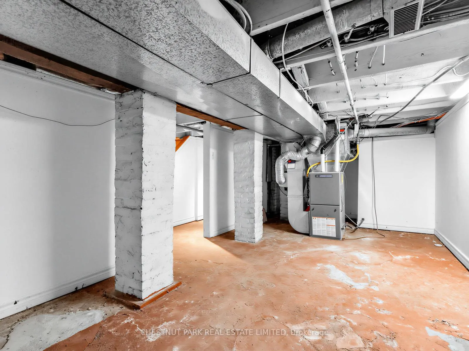 Photo 22 of 38 Walmsley Boulevard, Toronto, Yonge-St. Clair — HOMEH