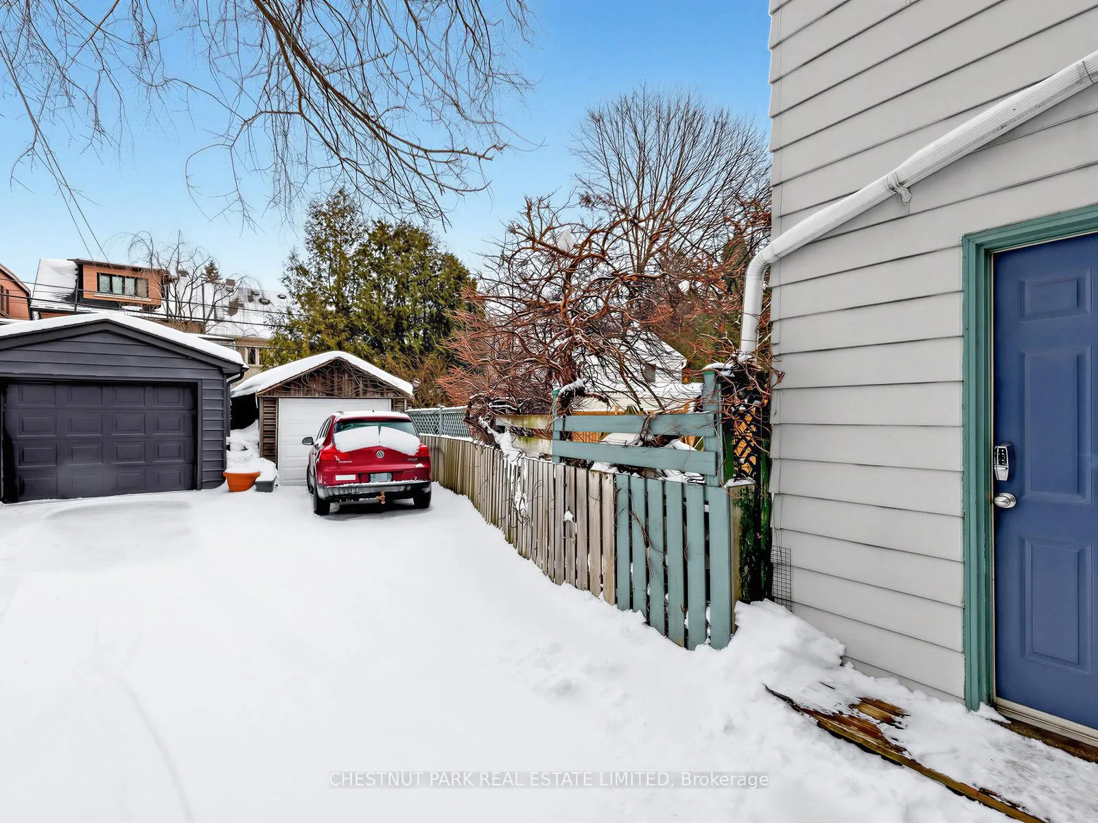 Photo 24 of 38 Walmsley Boulevard, Toronto, Yonge-St. Clair — HOMEH