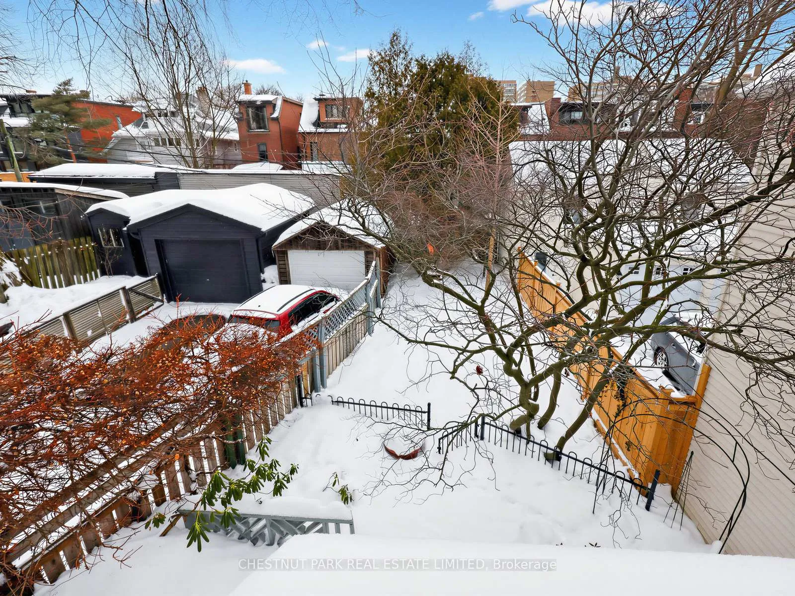 Photo 25 of 38 Walmsley Boulevard, Toronto, Yonge-St. Clair — HOMEH