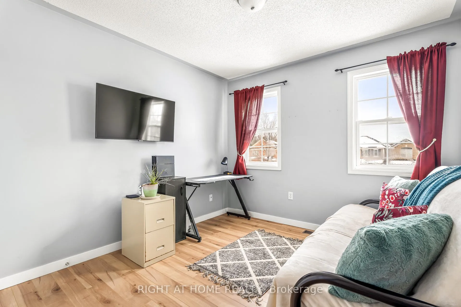 Photo 15 of 146 Maplewood Drive, Essa, Angus — HOMEH