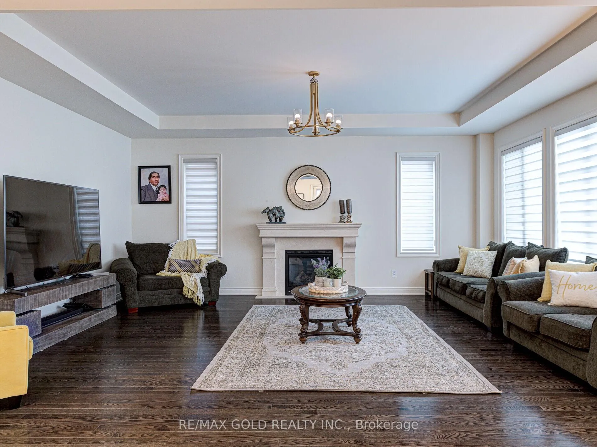 Photo 9 of 25 Leo Austin Road, Brampton, Toronto Gore Rural Estate — HOMEH