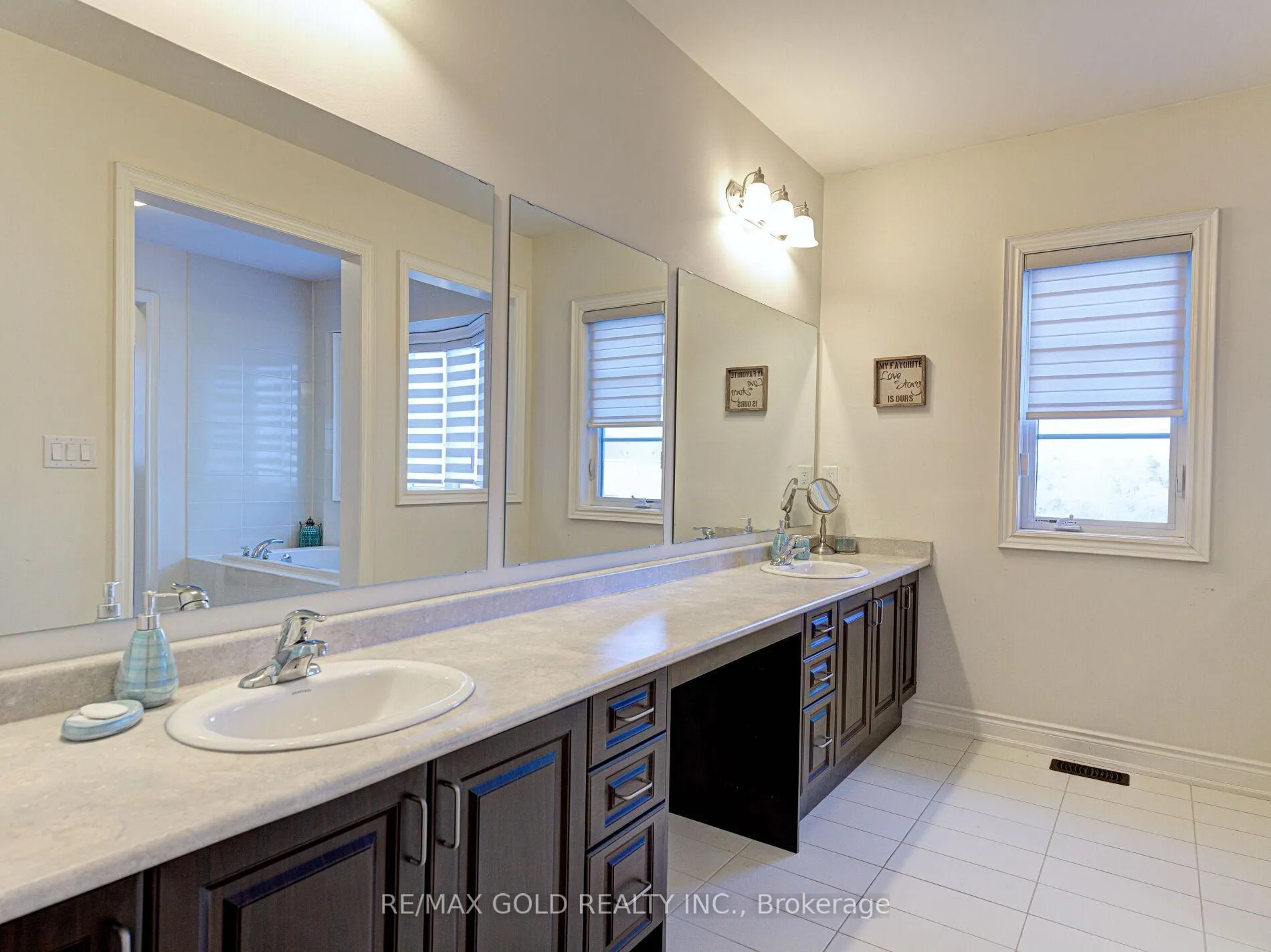 Photo 21 of 25 Leo Austin Road, Brampton, Toronto Gore Rural Estate — HOMEH