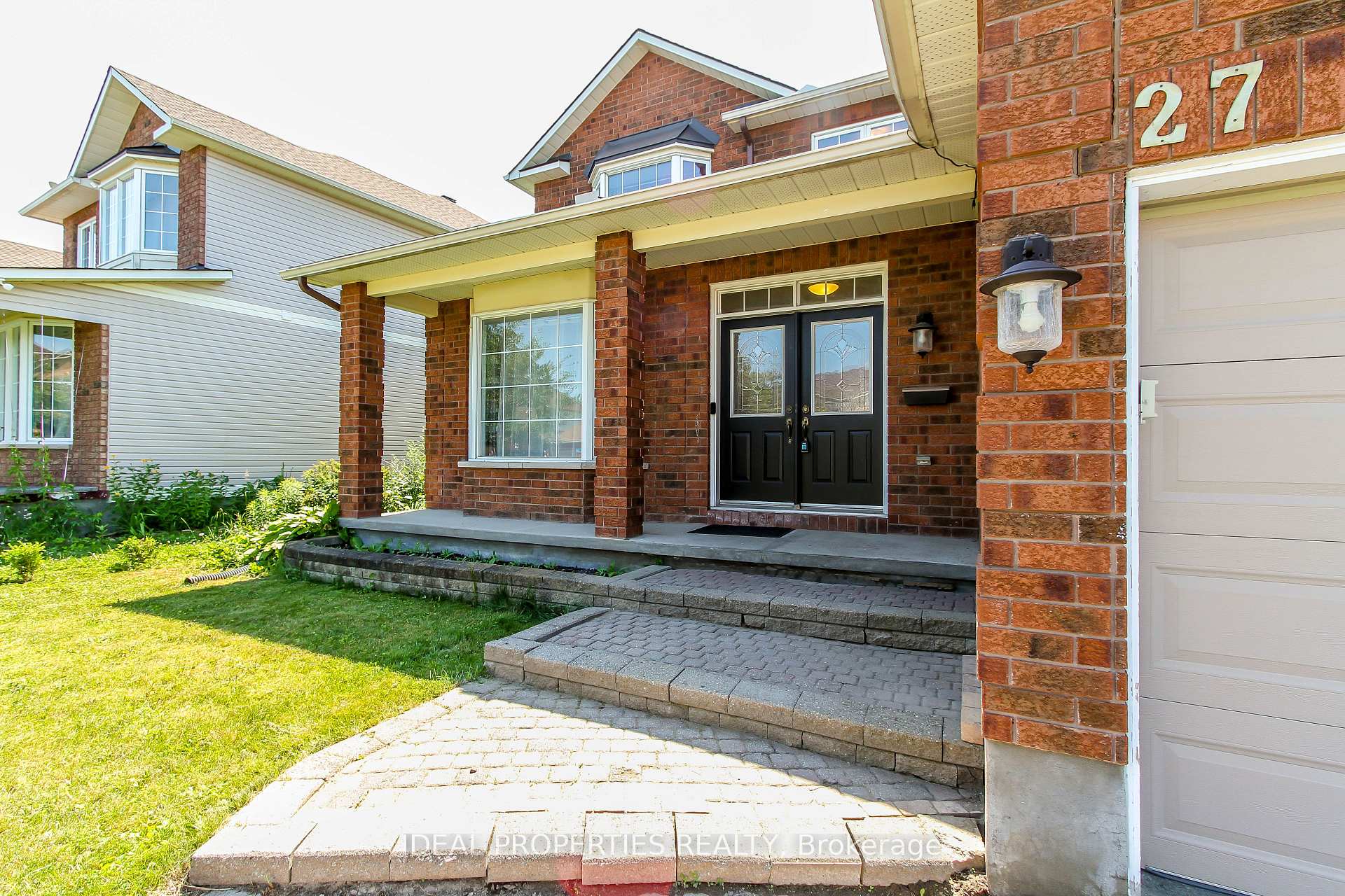 Photo 2 of 27 Fanterra Way, Ottawa, Hunt Club Park/Greenboro — HOMEH