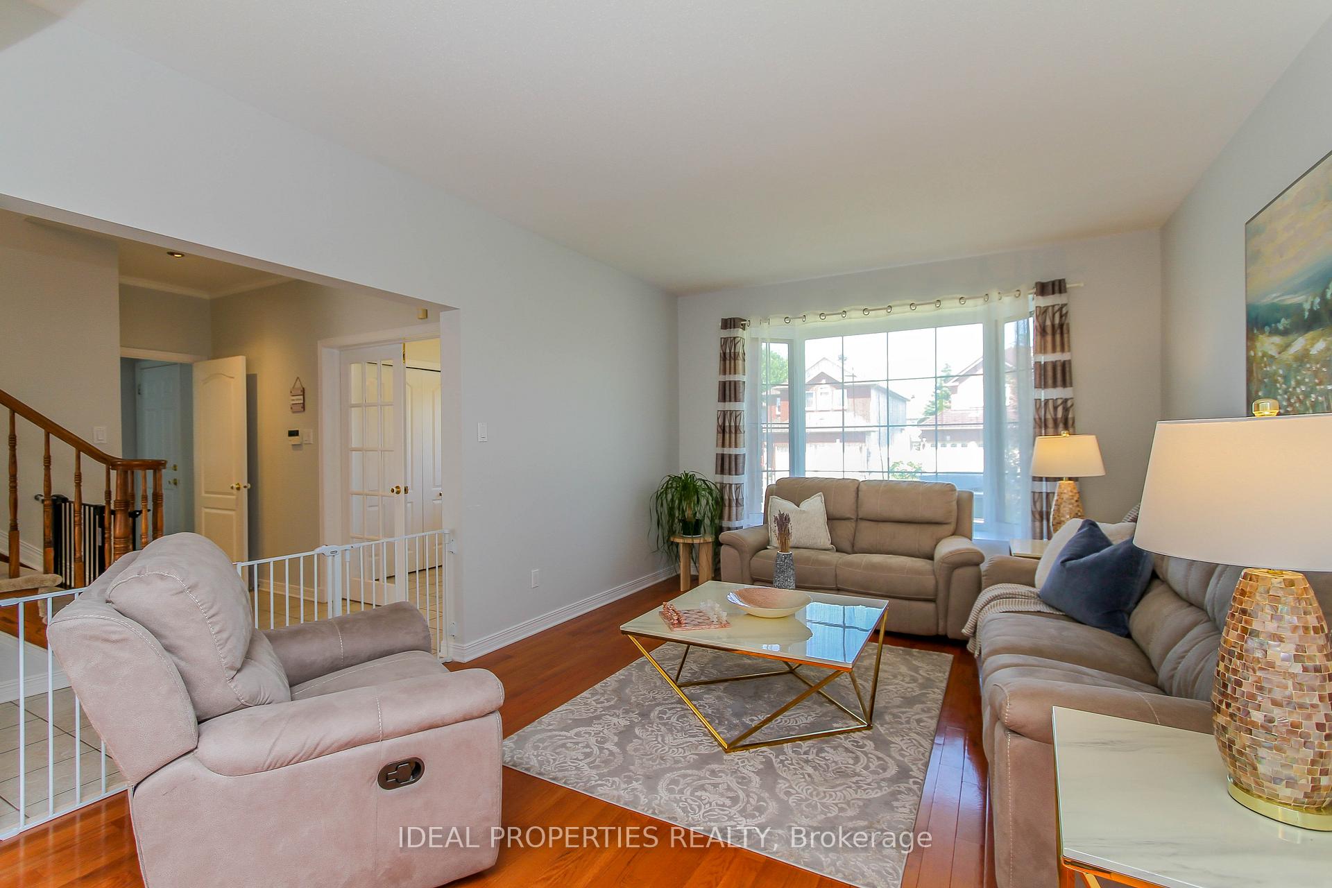 Photo 7 of 27 Fanterra Way, Ottawa, Hunt Club Park/Greenboro — HOMEH