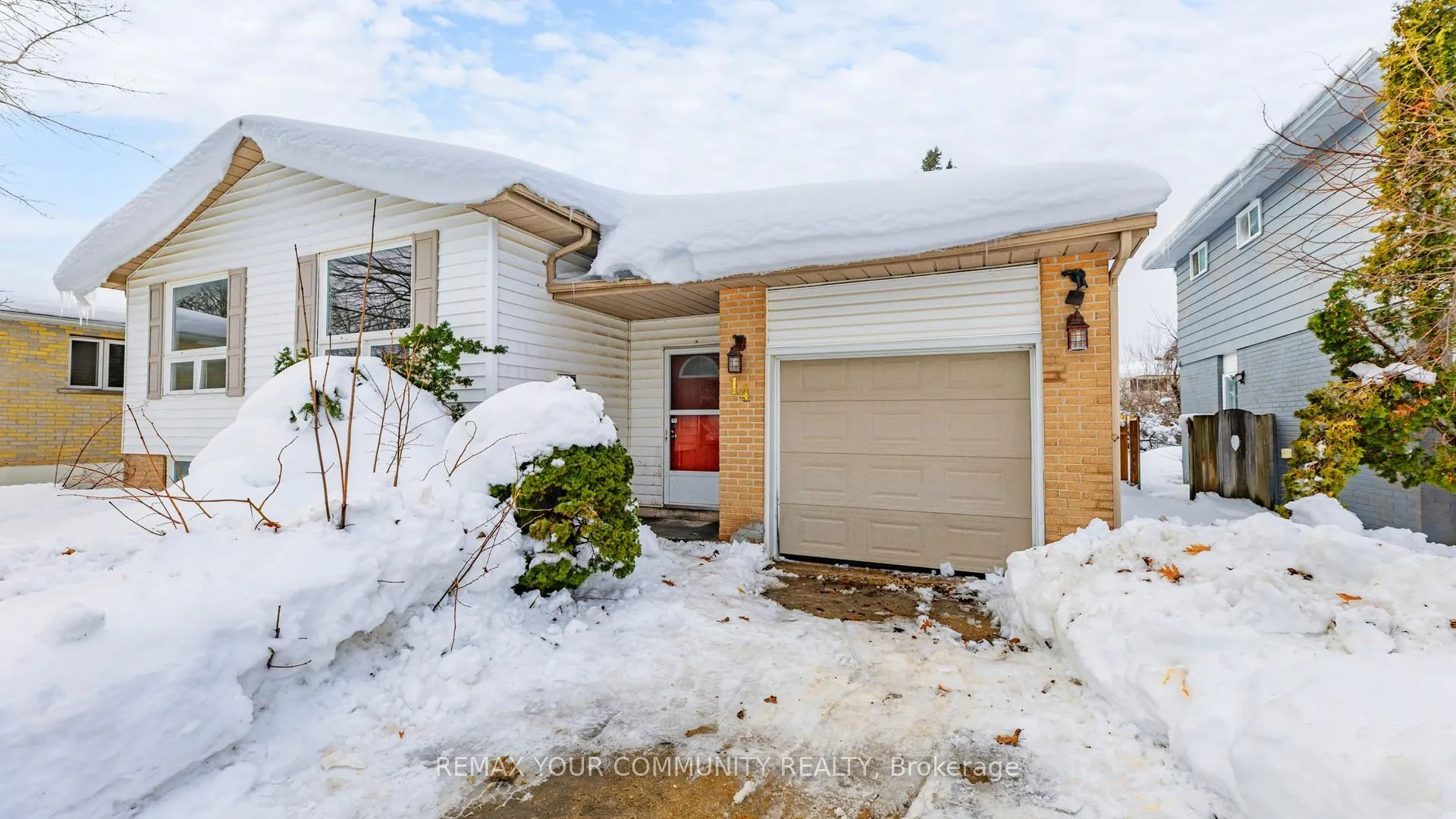 Photo 3 of 14 Lonsdale Place, Barrie, Grove East — HOMEH