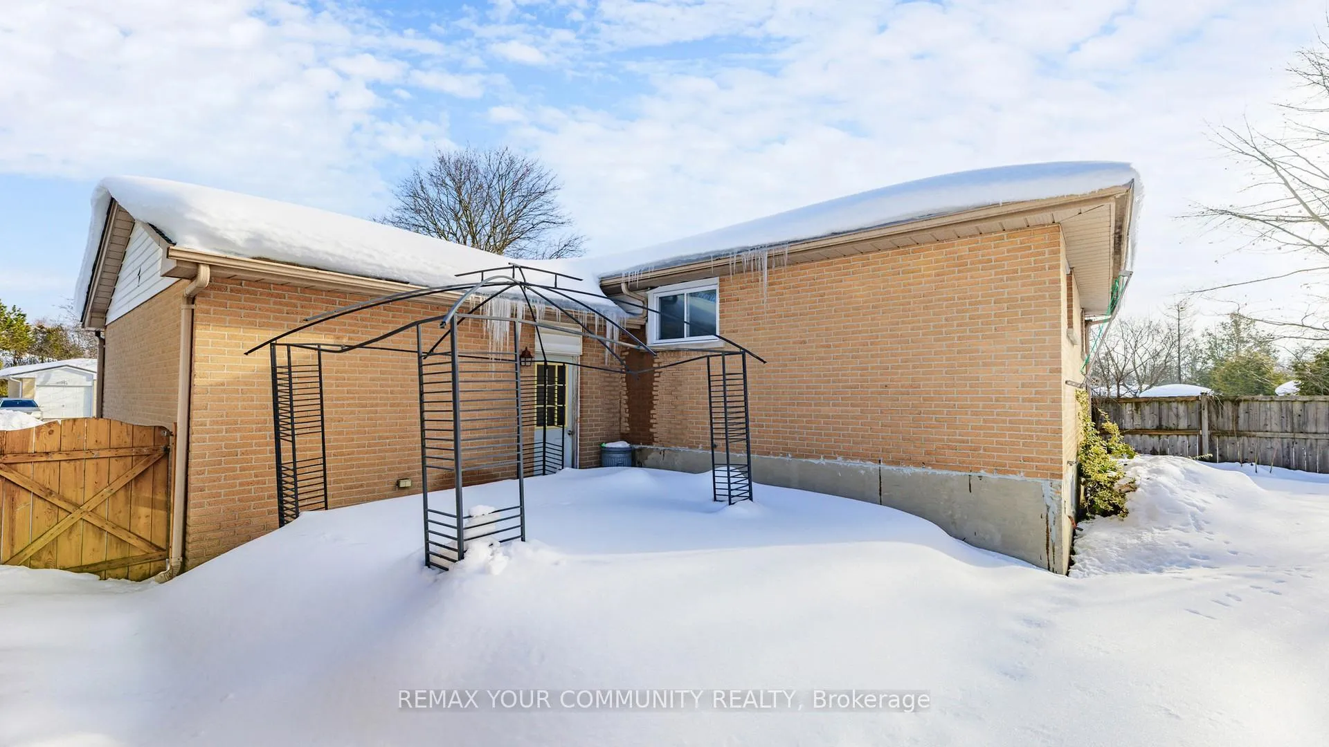 Photo 25 of 14 Lonsdale Place, Barrie, Grove East — HOMEH