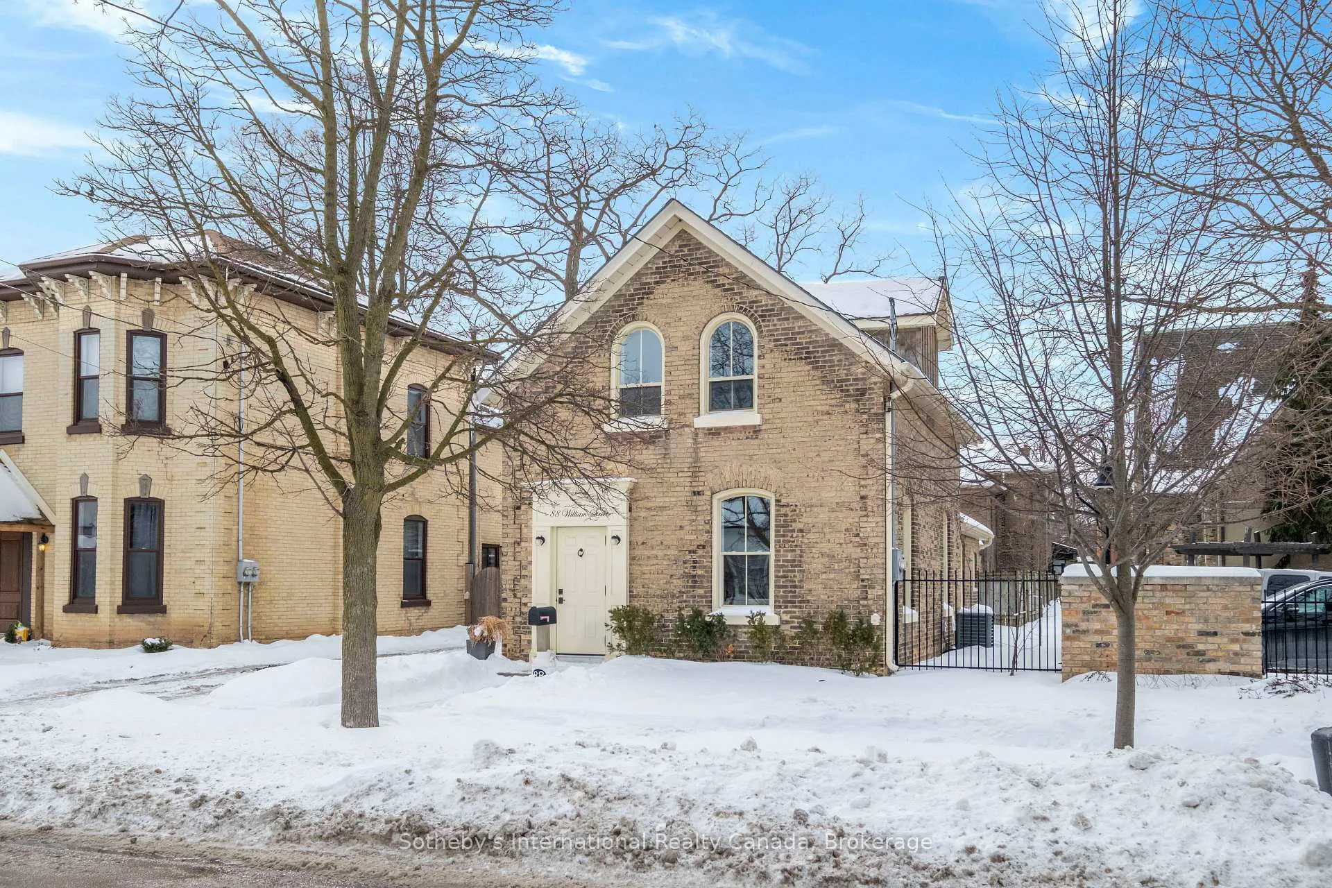 Photo 3 of 88 William Street, Brantford — HOMEH
