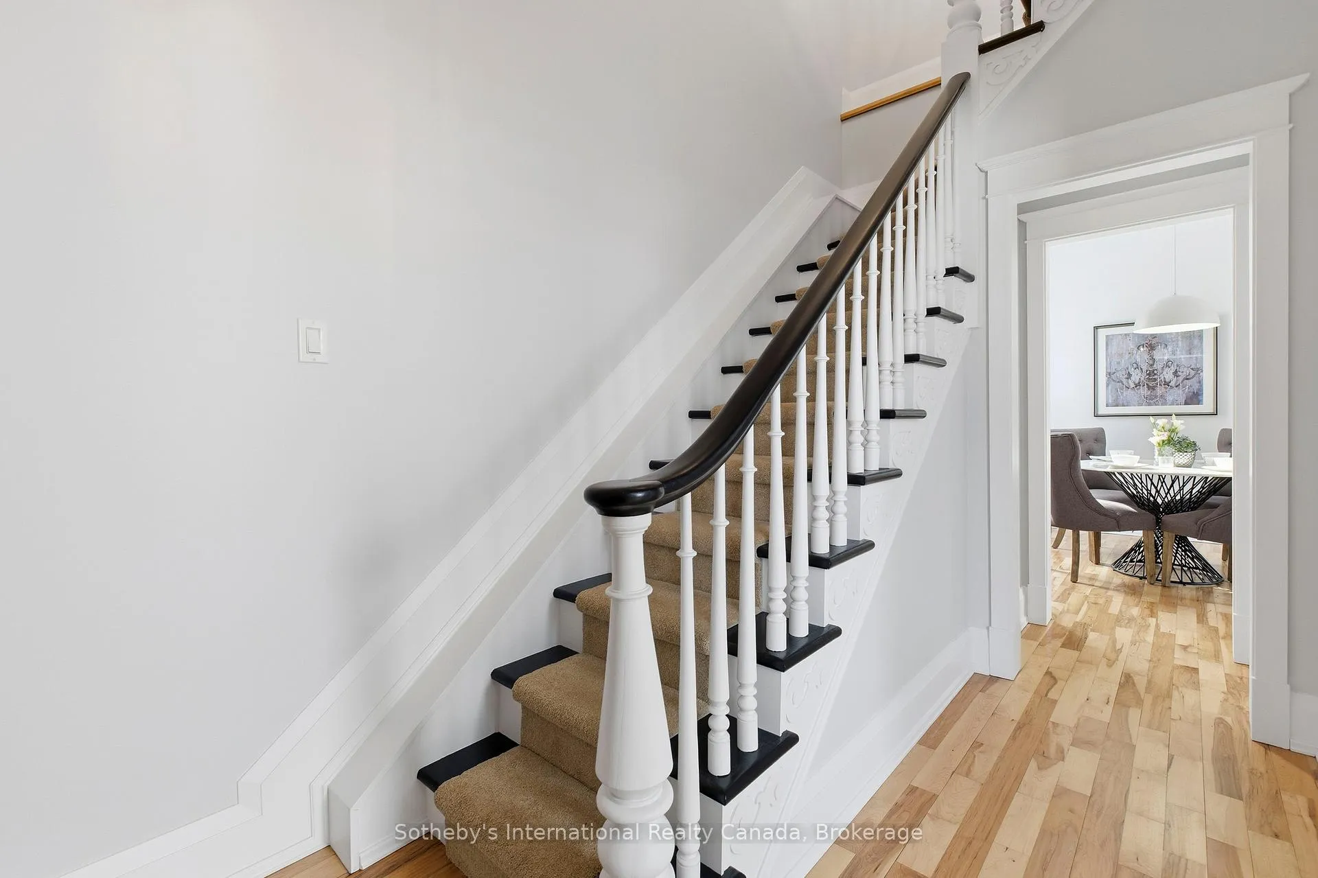 Photo 6 of 88 William Street, Brantford — HOMEH