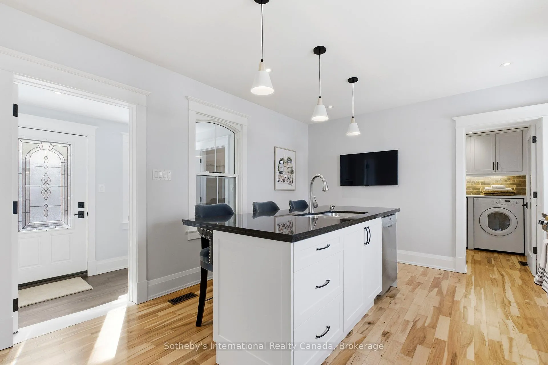 Photo 19 of 88 William Street, Brantford — HOMEH