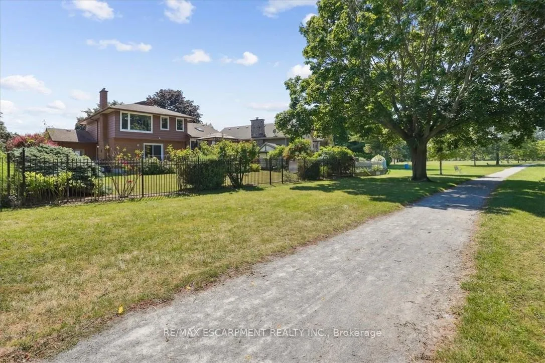 Photo 39 of 93 Westgate Park Drive, St. Catharines, Lakeshore — HOMEH