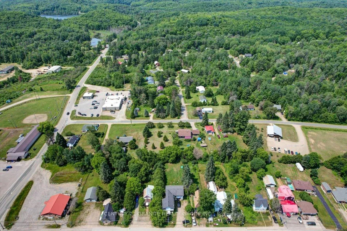 Photo 13 of Unit 4, 2289 Loop Road, Highlands East, Monmouth — HOMEH