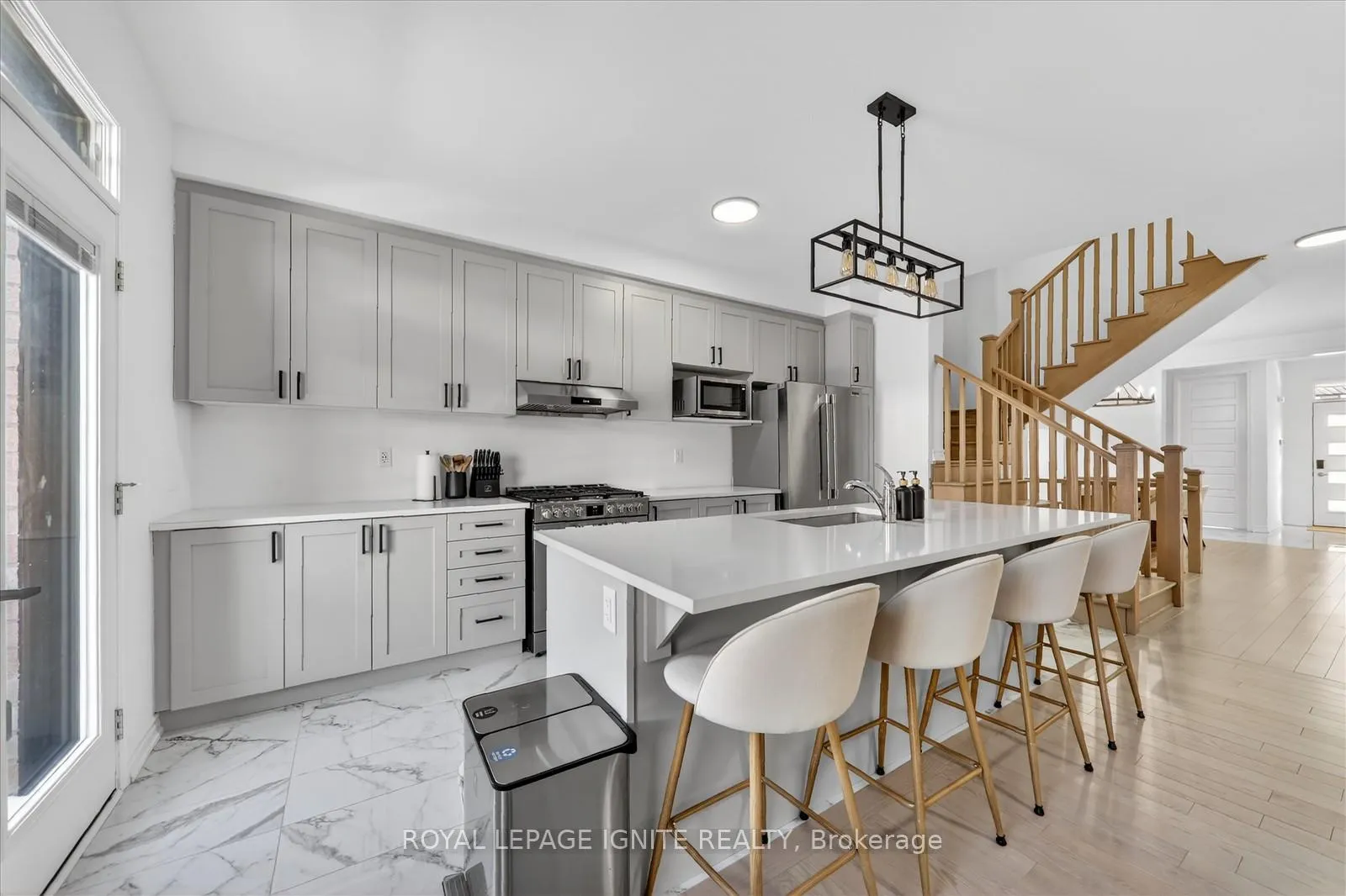 Photo 8 of 3114 Mulberry Lane, Pickering, Rural Pickering — HOMEH