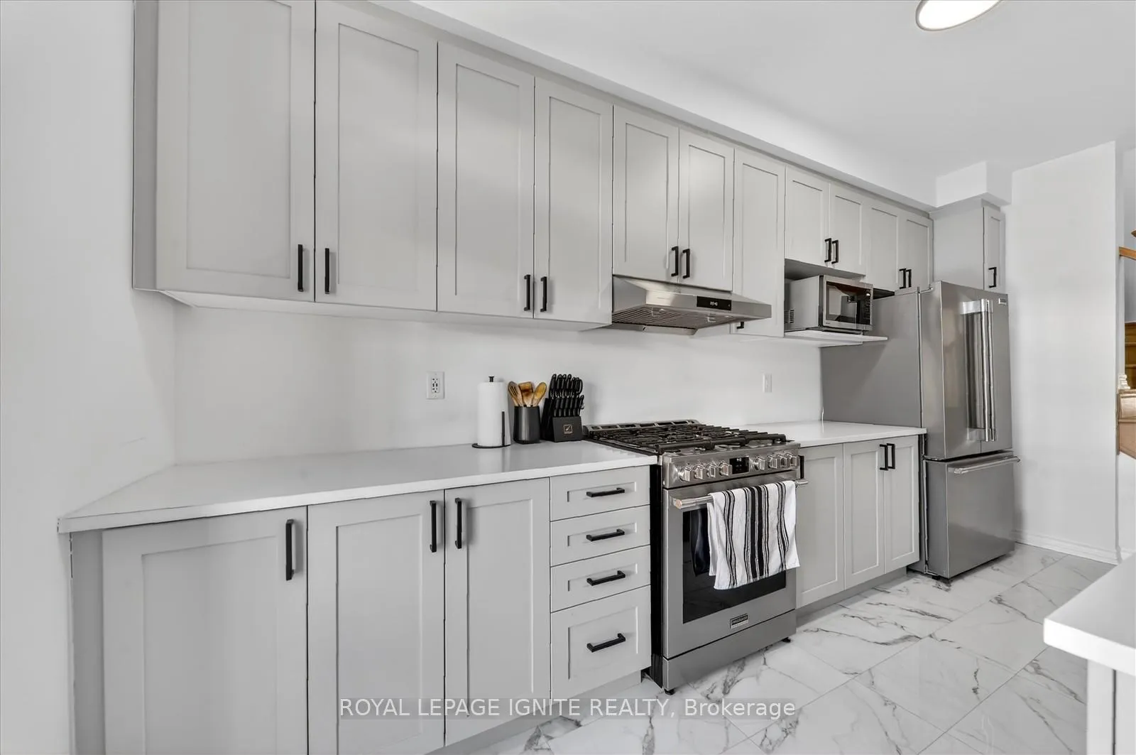Photo 9 of 3114 Mulberry Lane, Pickering, Rural Pickering — HOMEH