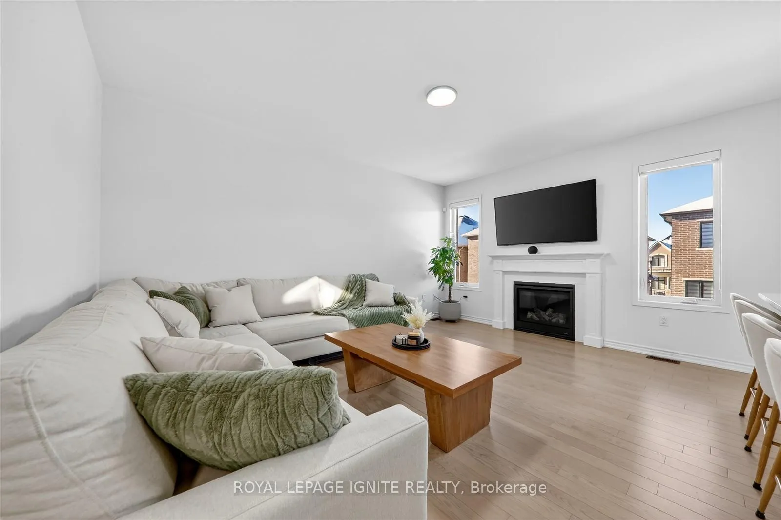 Photo 12 of 3114 Mulberry Lane, Pickering, Rural Pickering — HOMEH