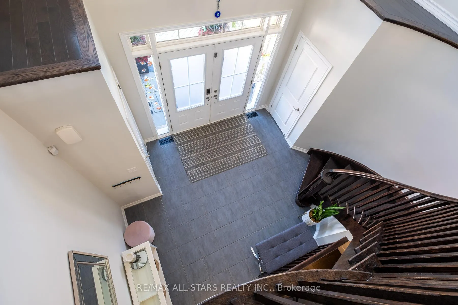 Photo 23 of 45 Jarrow Crescent, Whitby, Brooklin — HOMEH