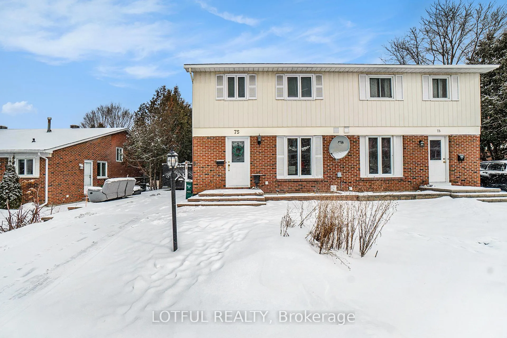 Photo 1 of Unit B, 75 Dalehurst Drive, Ottawa, Tanglewood — HOMEH