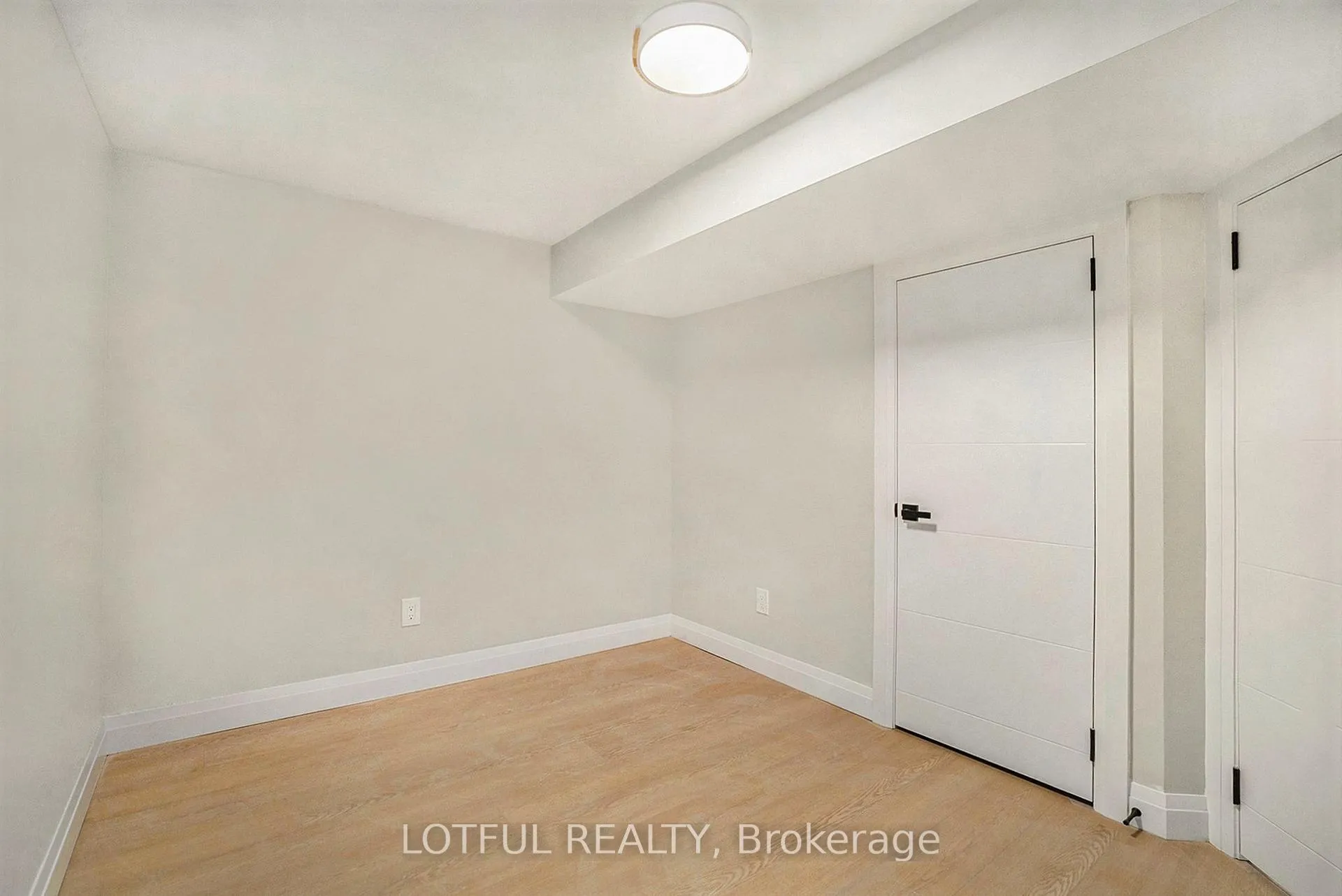 Photo 14 of Unit B, 75 Dalehurst Drive, Ottawa, Tanglewood — HOMEH