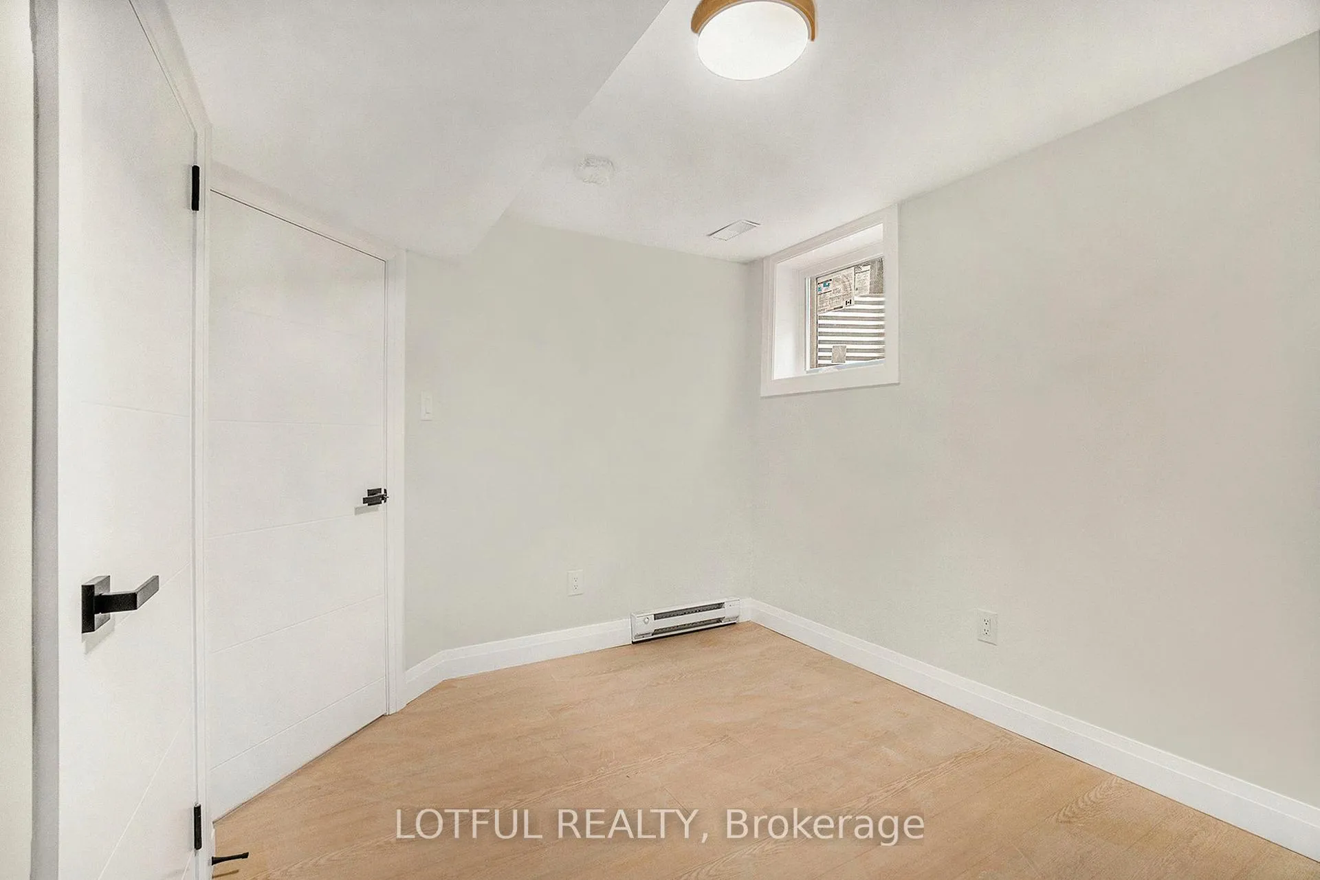 Photo 15 of Unit B, 75 Dalehurst Drive, Ottawa, Tanglewood — HOMEH