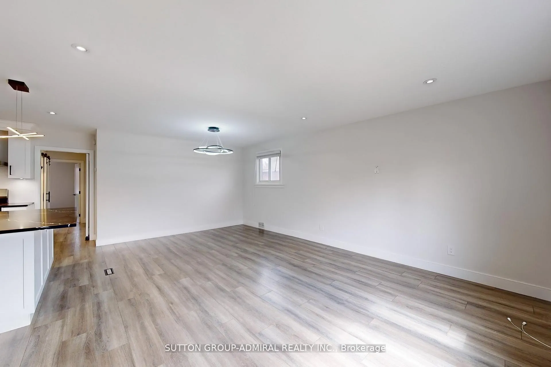 Photo 8 of 76 Ridgevale Drive, Toronto, Englemount-Lawrence — HOMEH