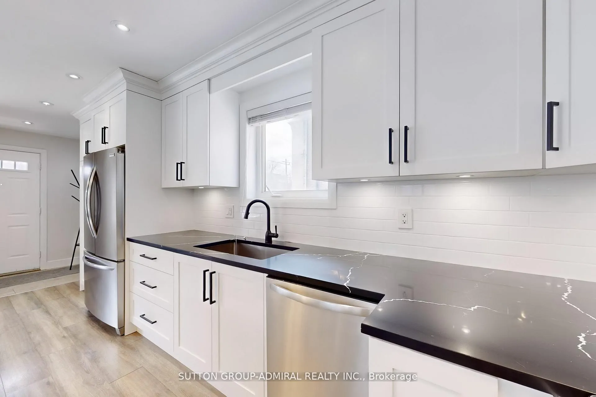 Photo 12 of 76 Ridgevale Drive, Toronto, Englemount-Lawrence — HOMEH