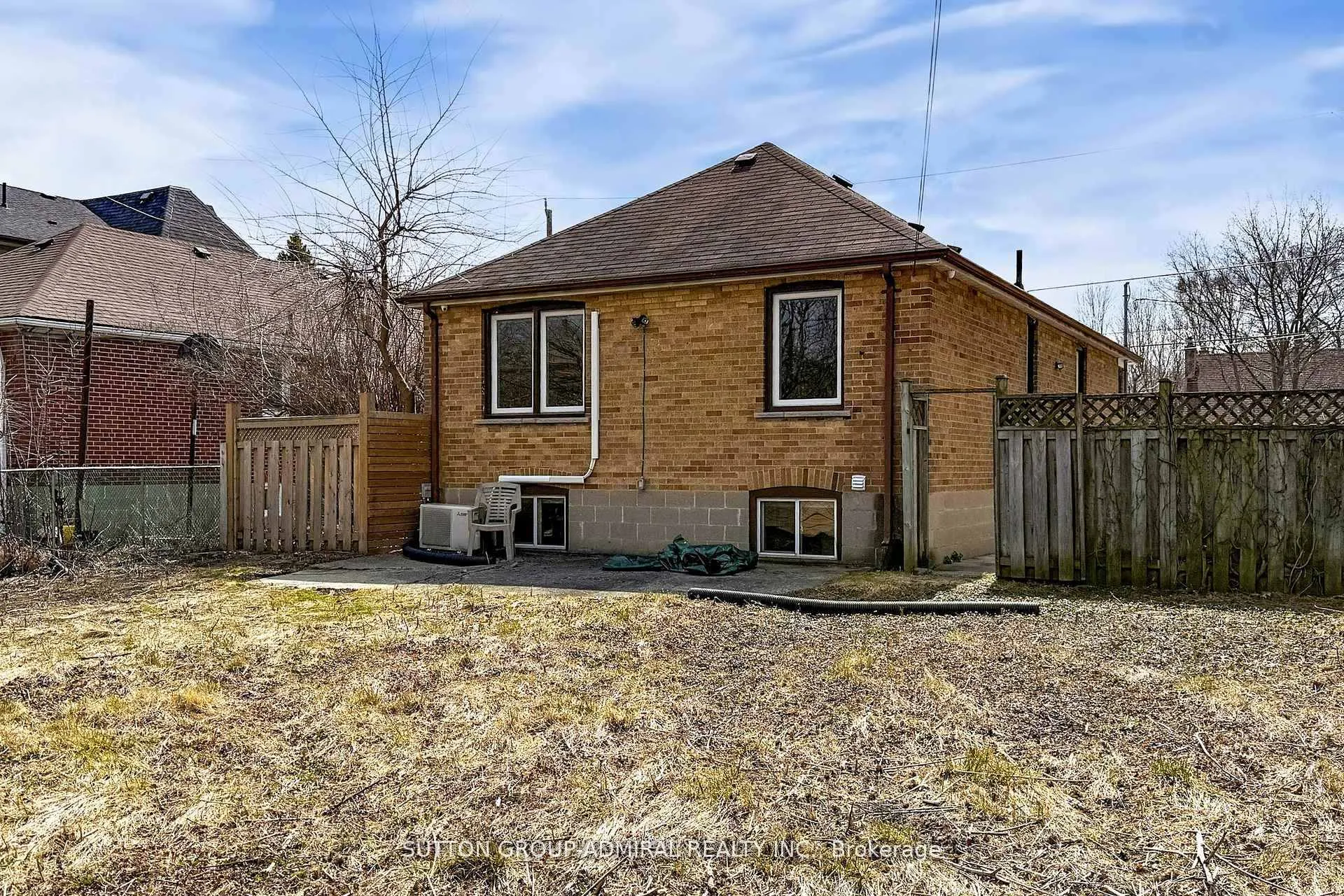 Photo 45 of 76 Ridgevale Drive, Toronto, Englemount-Lawrence — HOMEH