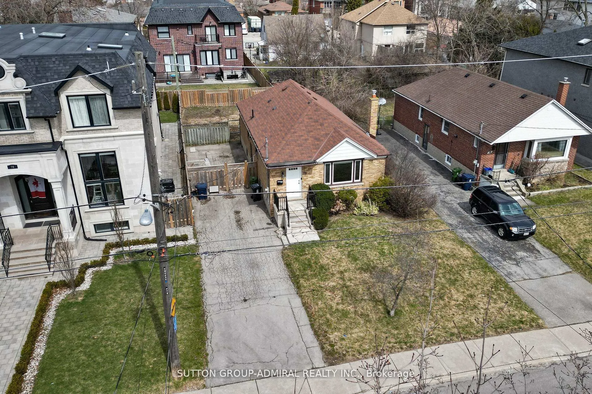 Photo 48 of 76 Ridgevale Drive, Toronto, Englemount-Lawrence — HOMEH