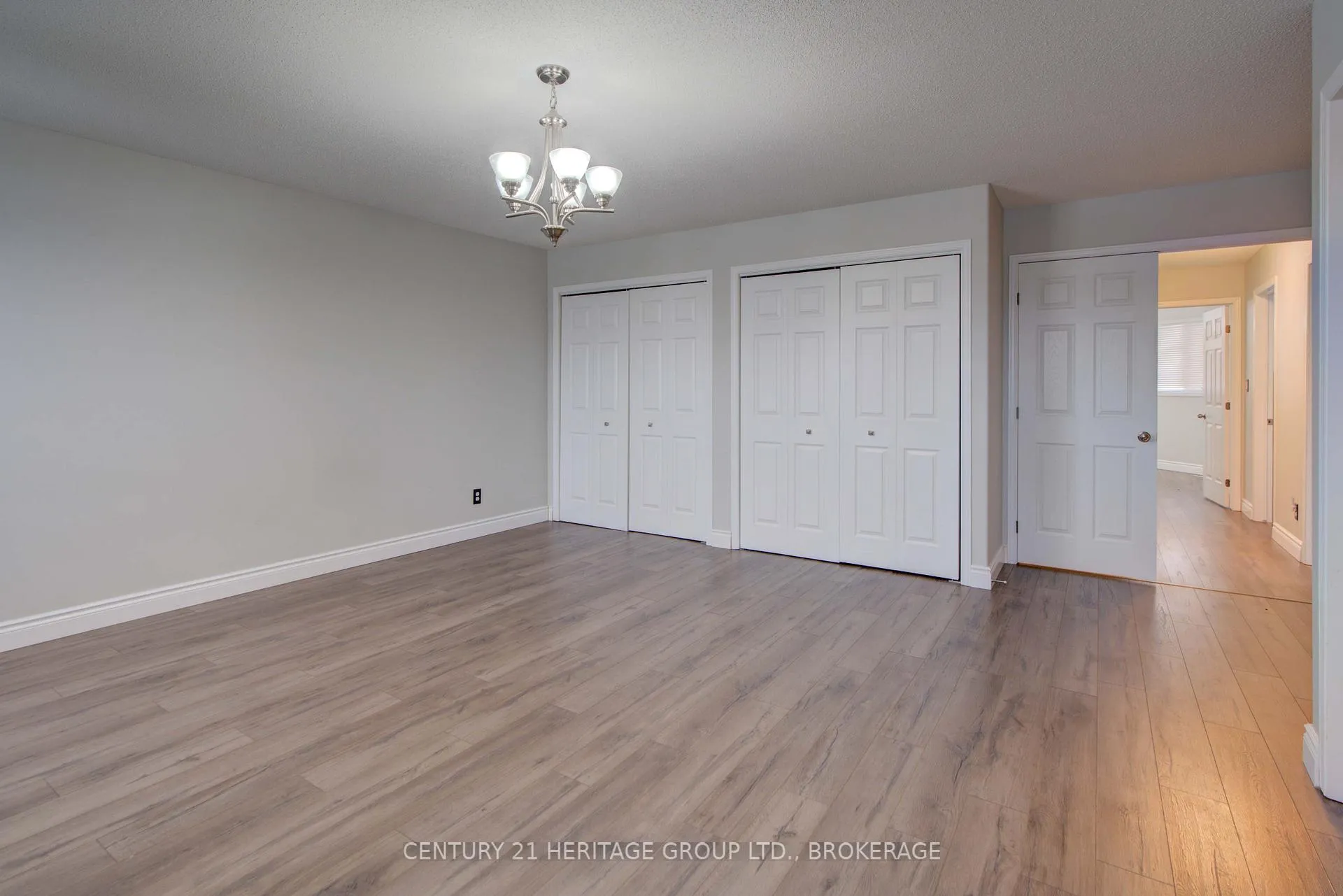 Photo 33 of 456 Weston Crescent, Kingston, East Gardiners Rd — HOMEH