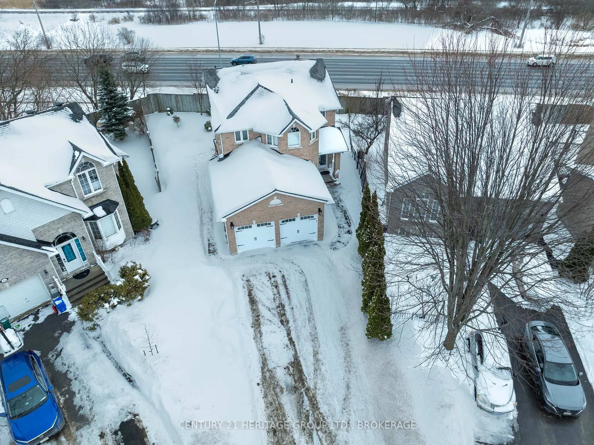 Photo 48 of 456 Weston Crescent, Kingston, East Gardiners Rd — HOMEH
