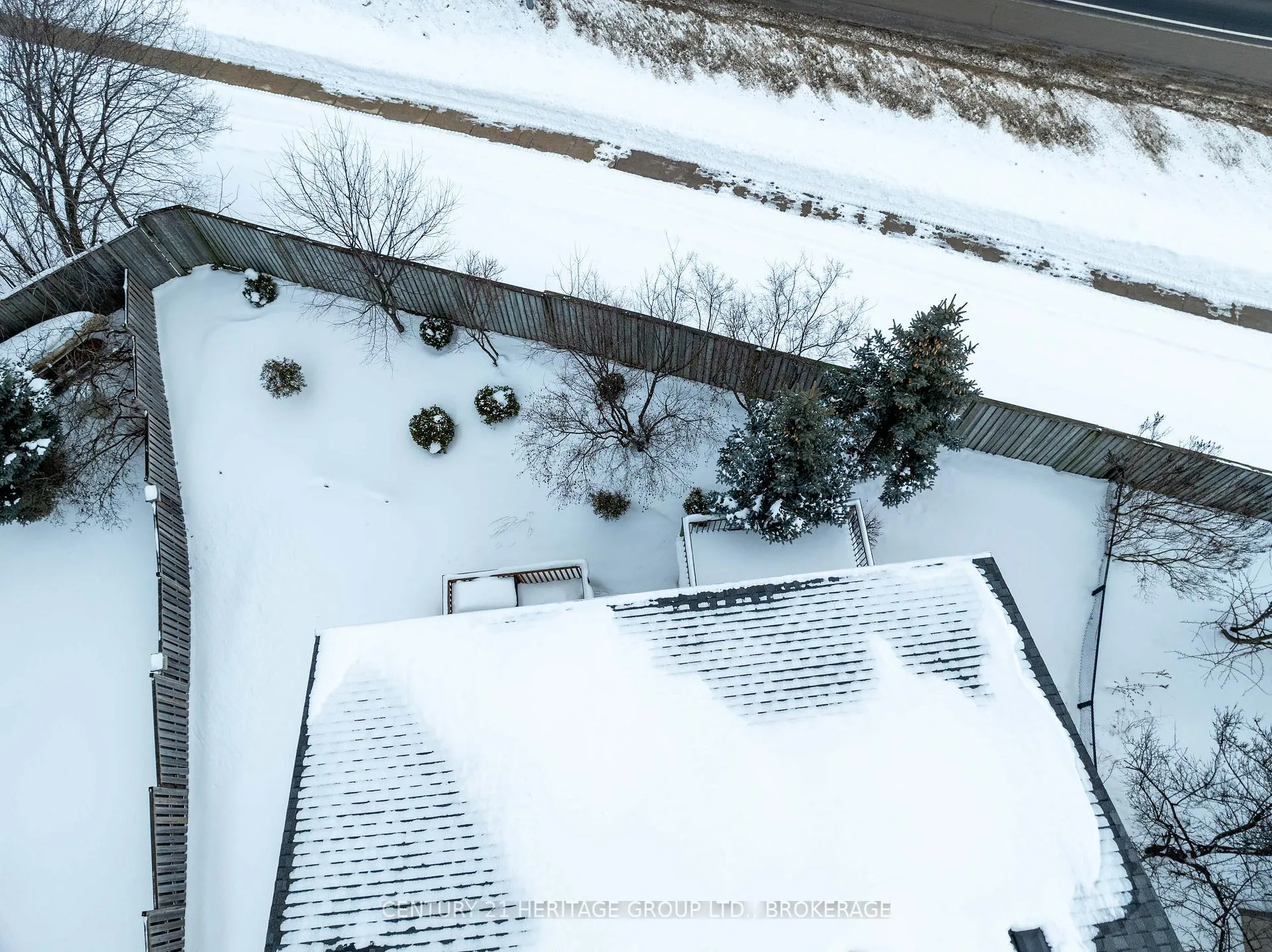 Photo 50 of 456 Weston Crescent, Kingston, East Gardiners Rd — HOMEH
