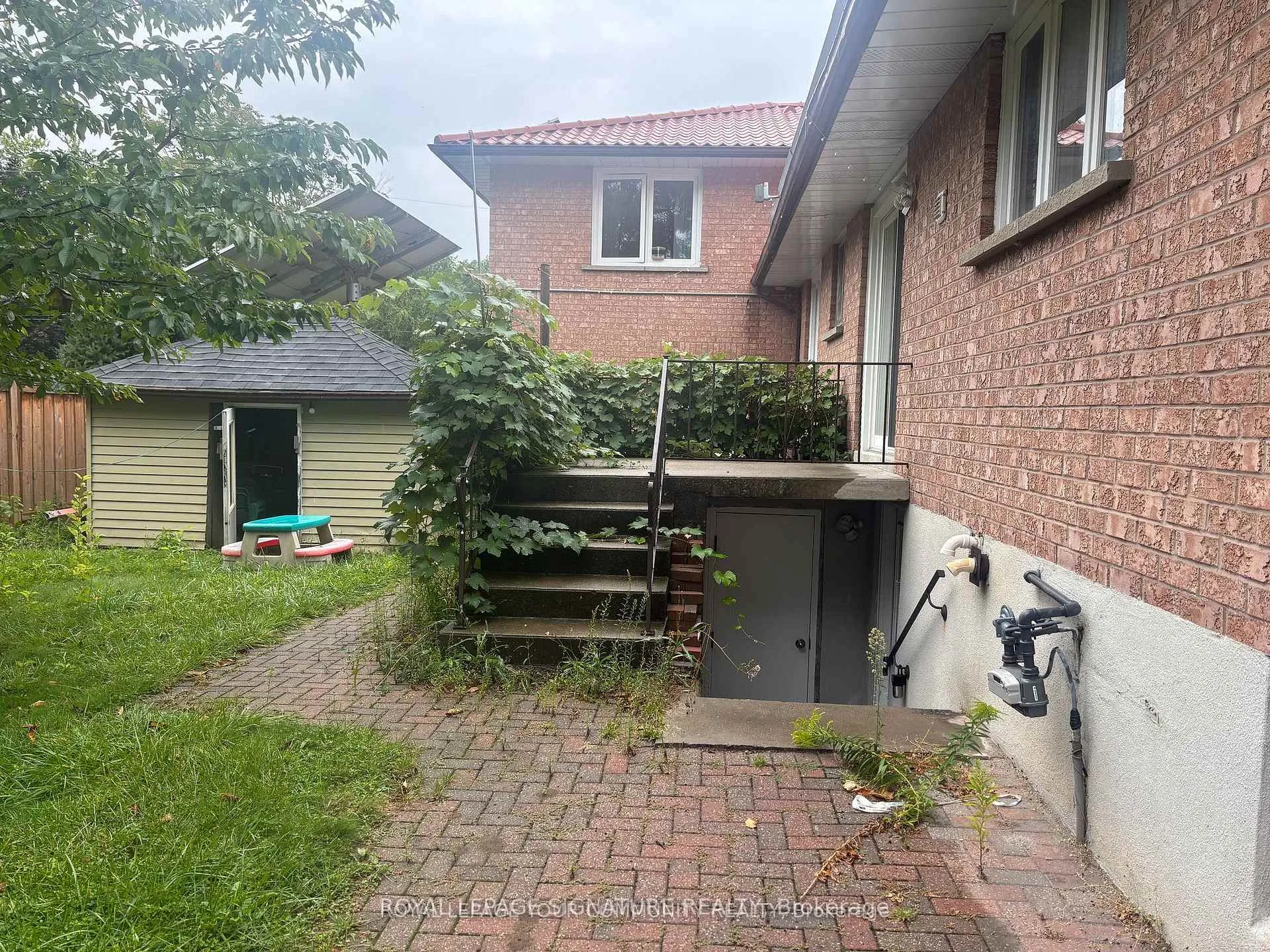 Photo 2 of Unit Bsmt, 45 Netherford Road, Vaughan, Maple — HOMEH