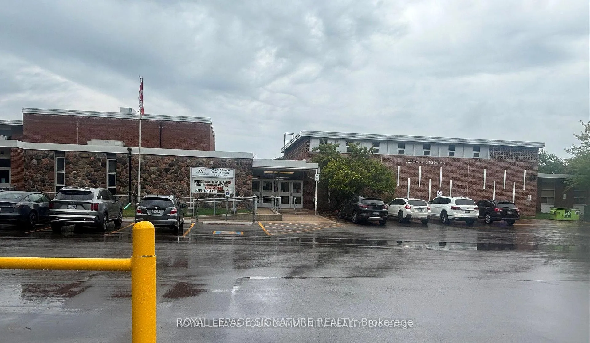 Photo 18 of Unit Bsmt, 45 Netherford Road, Vaughan, Maple — HOMEH