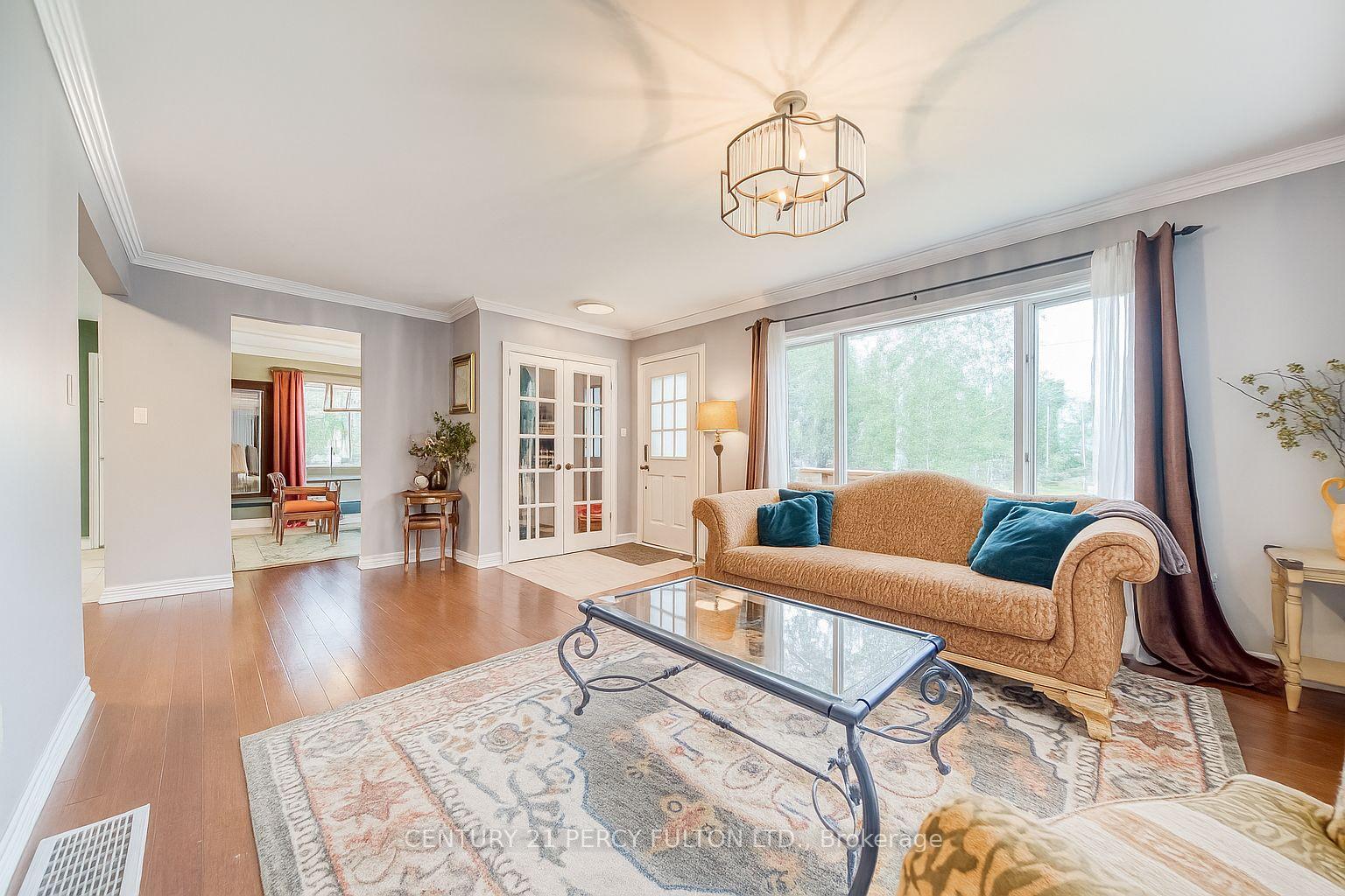 Photo 7 of 744 William Street, Innisfil, Alcona — HOMEH