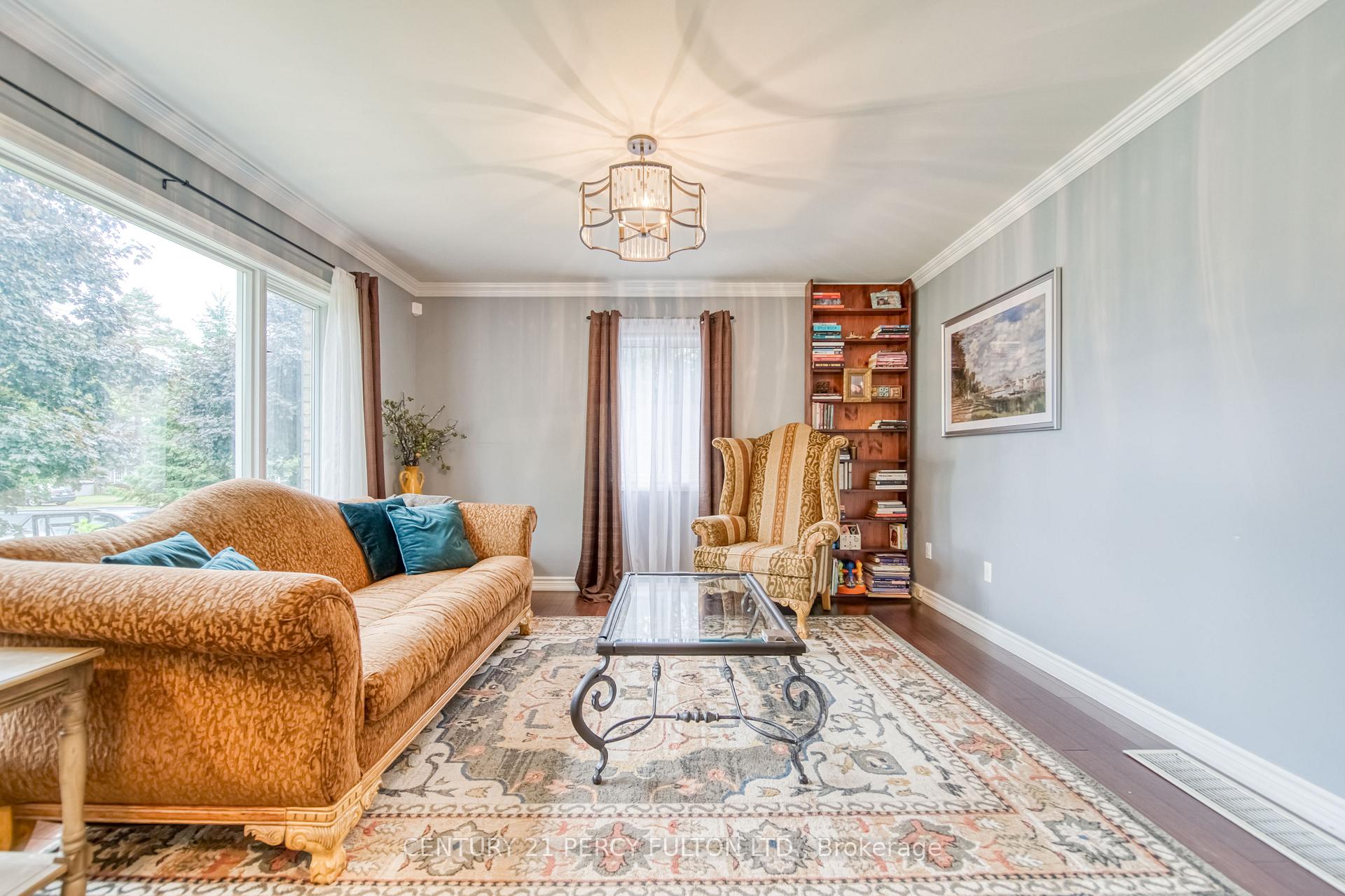 Photo 11 of 744 William Street, Innisfil, Alcona — HOMEH