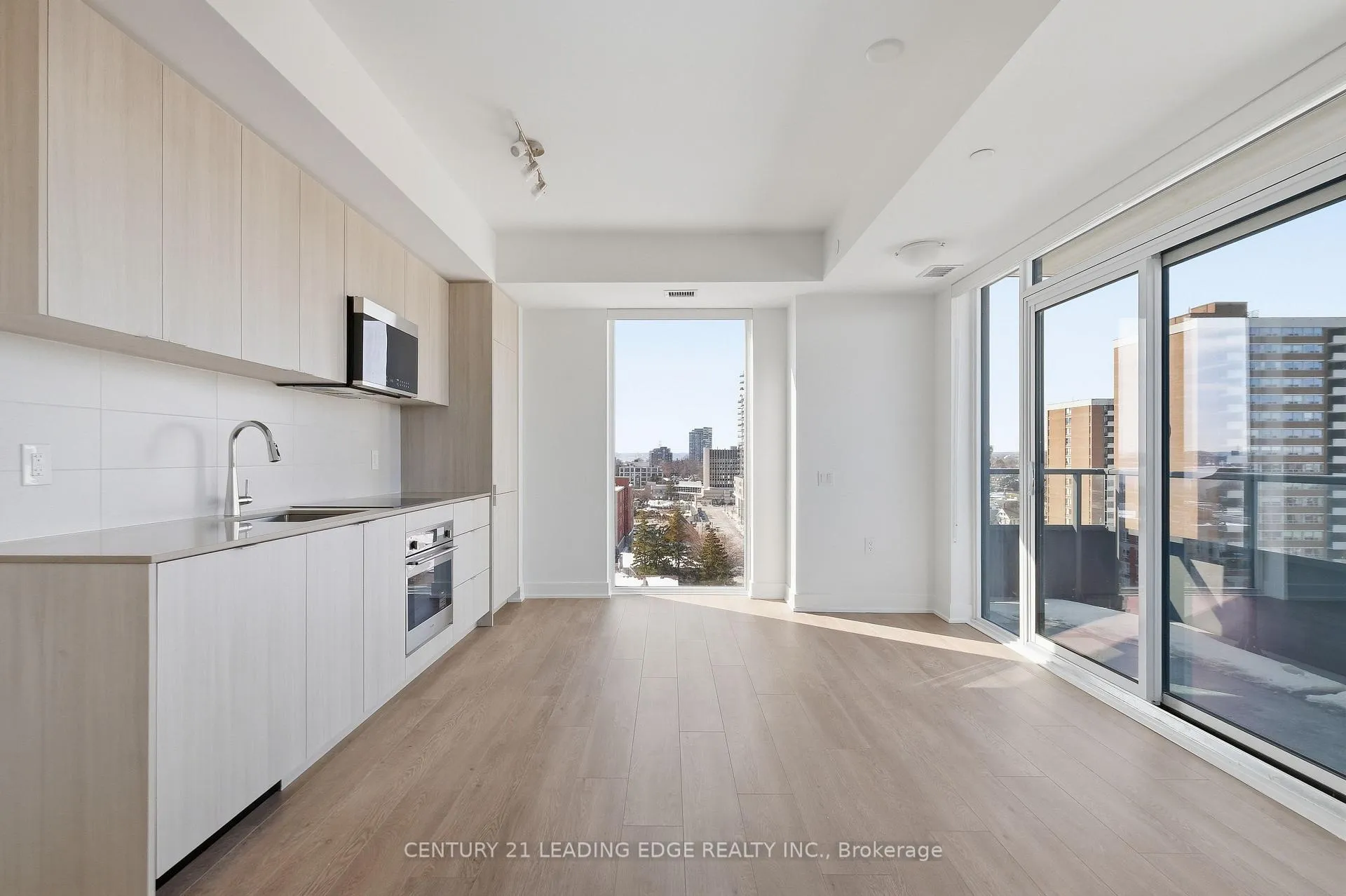 Photo 3 of Unit 910, 2088 James Street, Burlington, Brant — HOMEH