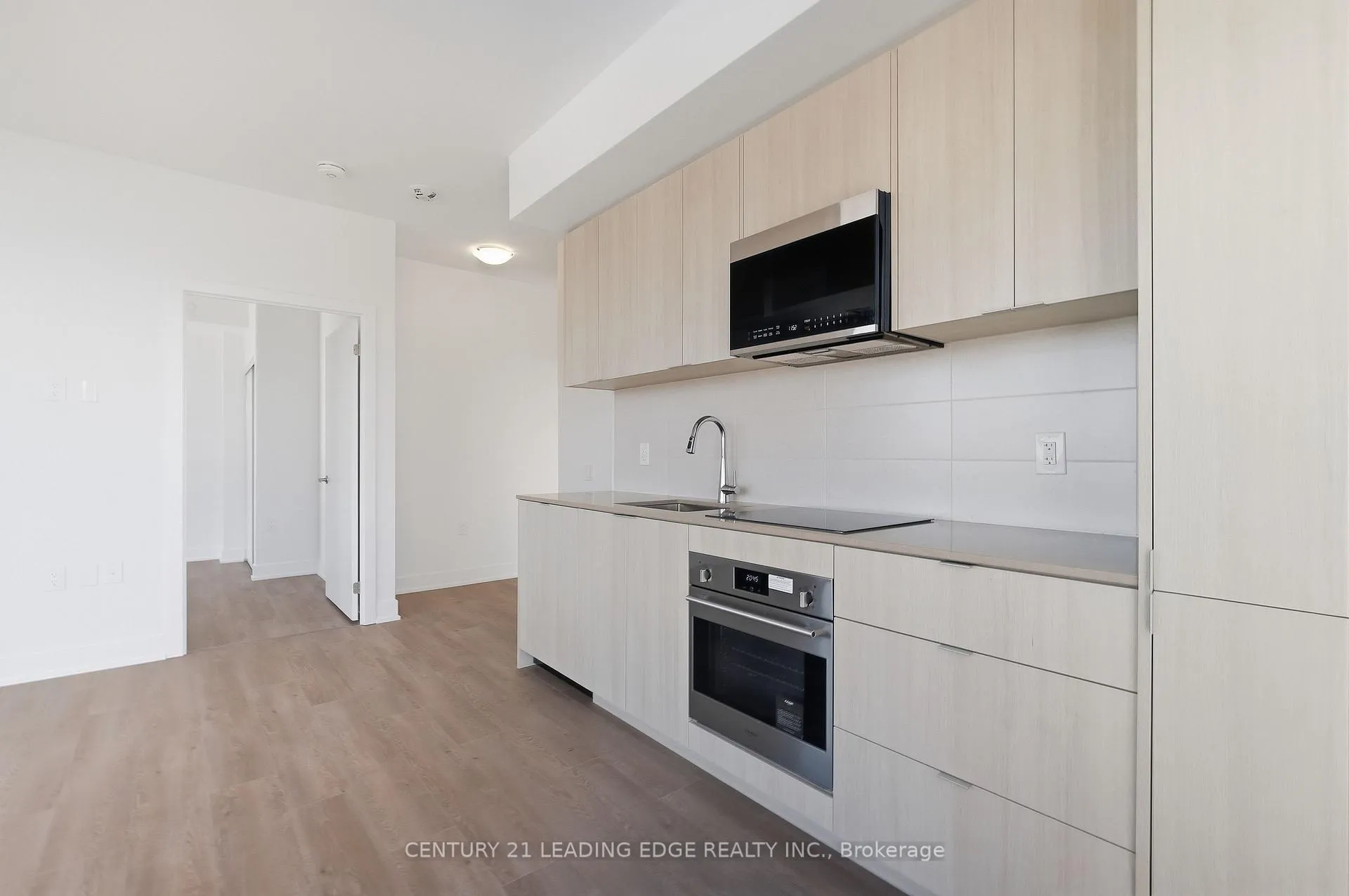 Photo 7 of Unit 910, 2088 James Street, Burlington, Brant — HOMEH