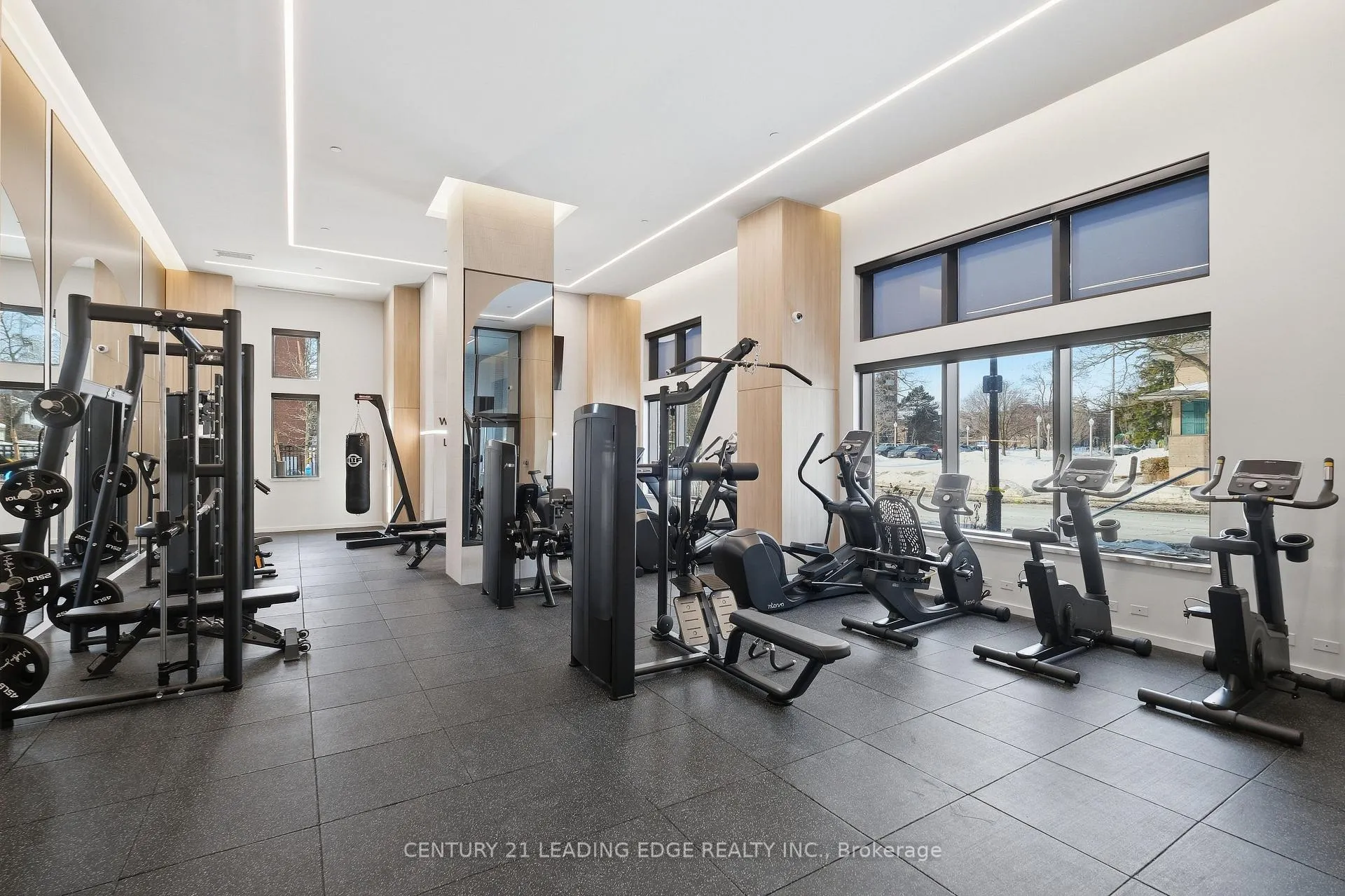 Photo 23 of Unit 910, 2088 James Street, Burlington, Brant — HOMEH