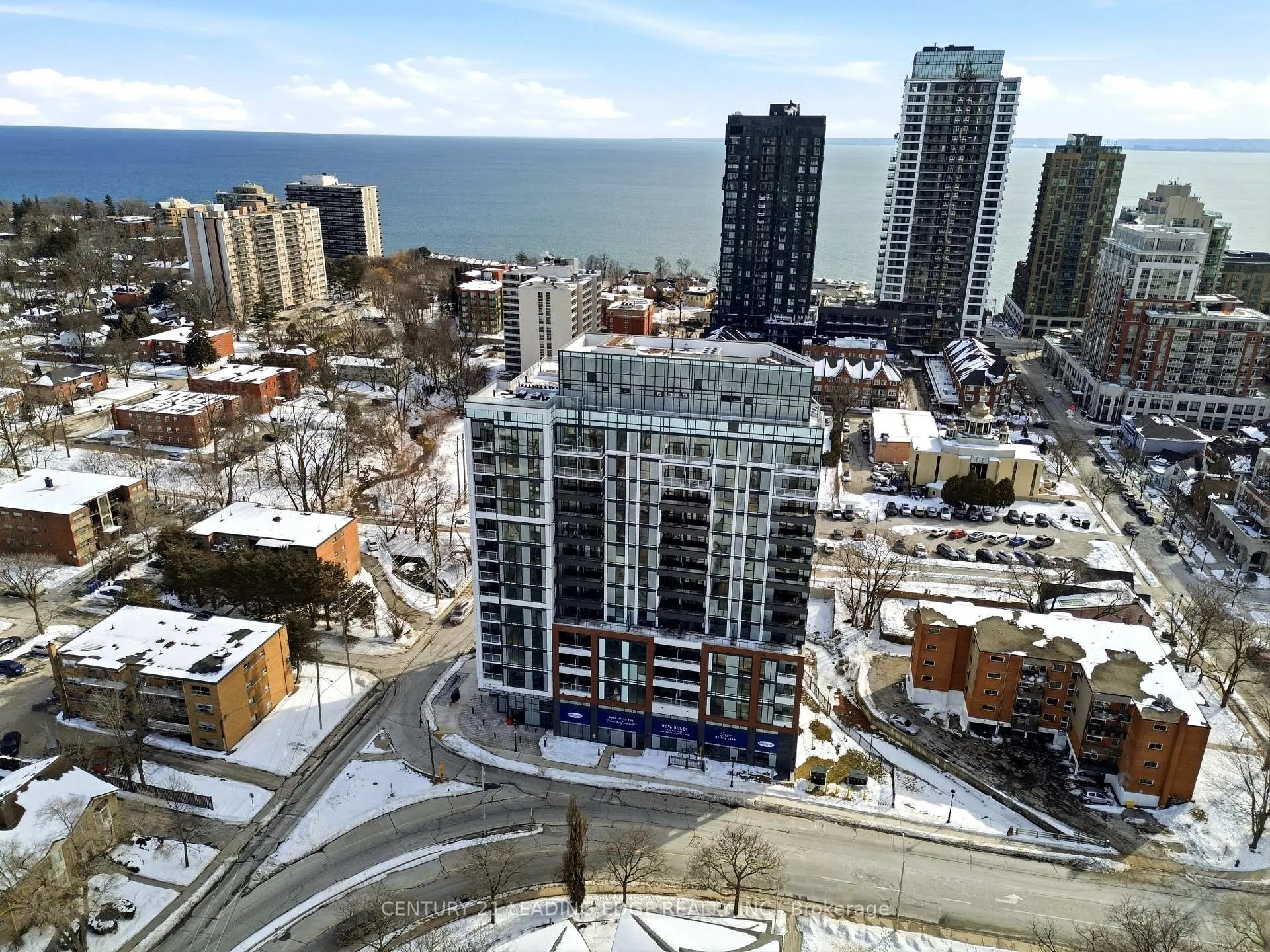Photo 30 of Unit 910, 2088 James Street, Burlington, Brant — HOMEH