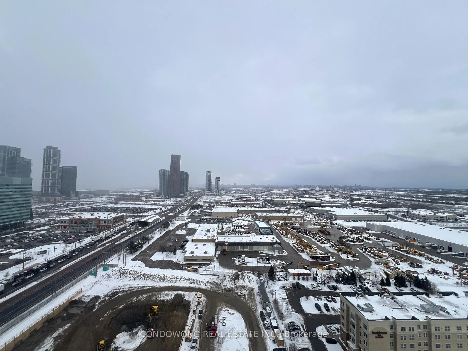 Photo 11 of Unit 2609, 28 Interchange Way, Vaughan, Vaughan Corporate Centre — HOMEH