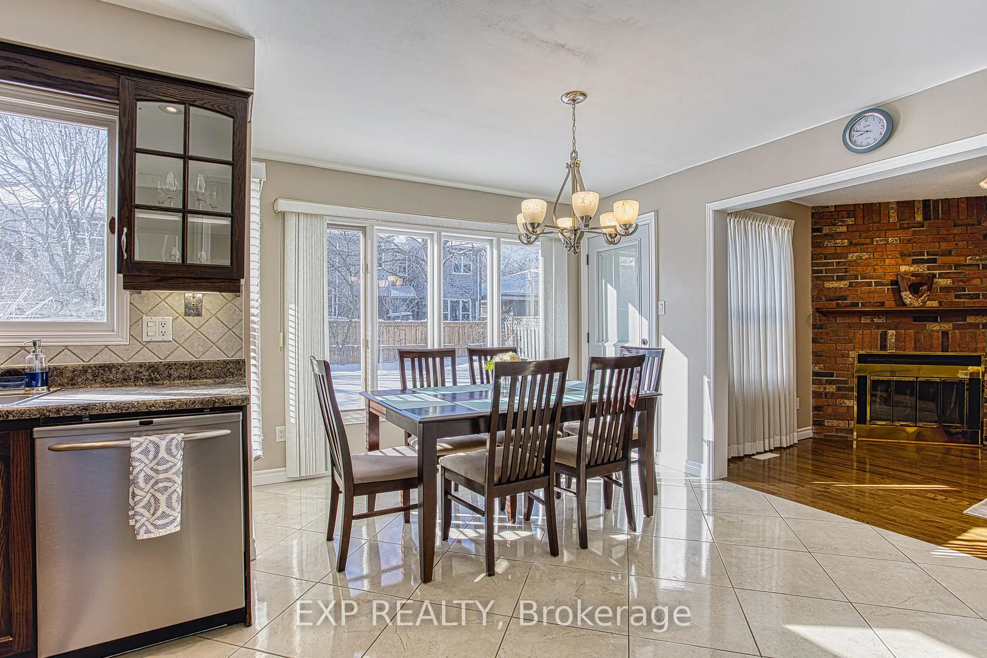 Photo 11 of 211 Rushdale Drive, Hamilton, Rushdale — HOMEH