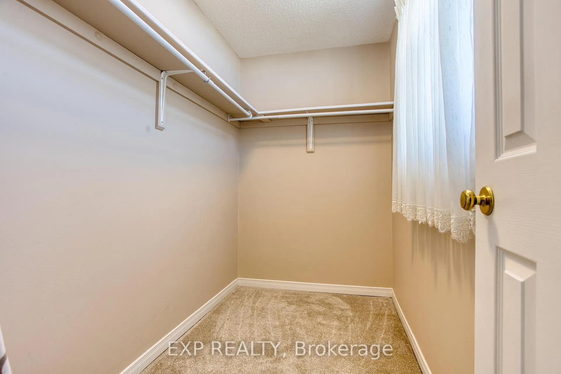 Photo 22 of 211 Rushdale Drive, Hamilton, Rushdale — HOMEH