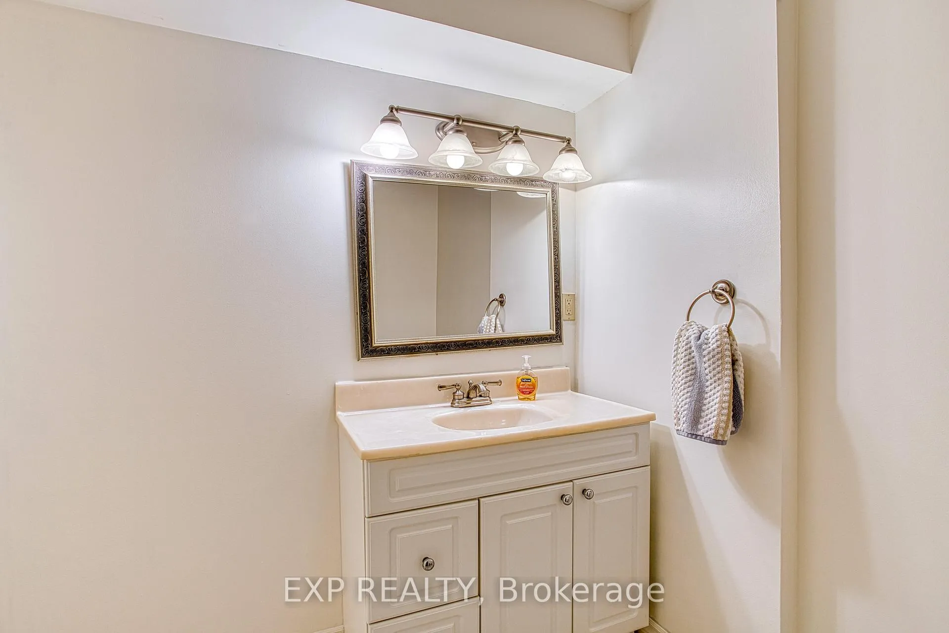 Photo 36 of 211 Rushdale Drive, Hamilton, Rushdale — HOMEH