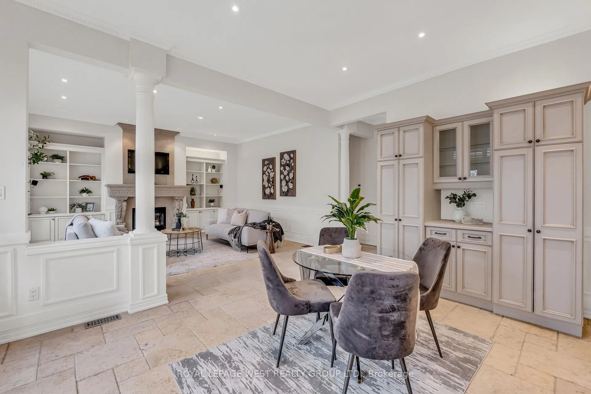 Photo 12 of 35 Playfair Court, Hamilton, Ancaster — HOMEH