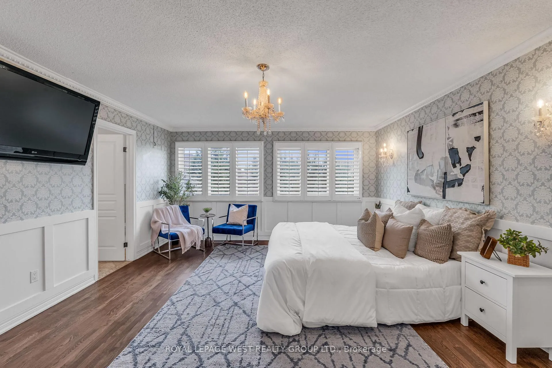 Photo 19 of 35 Playfair Court, Hamilton, Ancaster — HOMEH