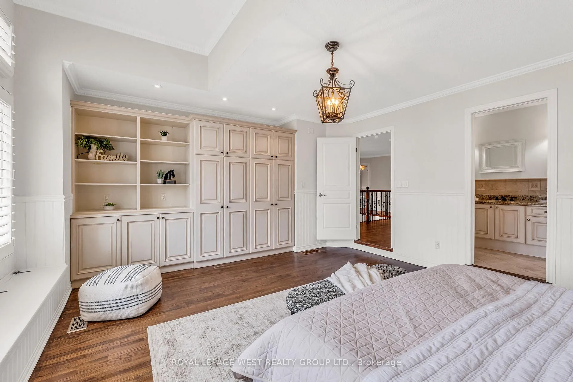 Photo 26 of 35 Playfair Court, Hamilton, Ancaster — HOMEH