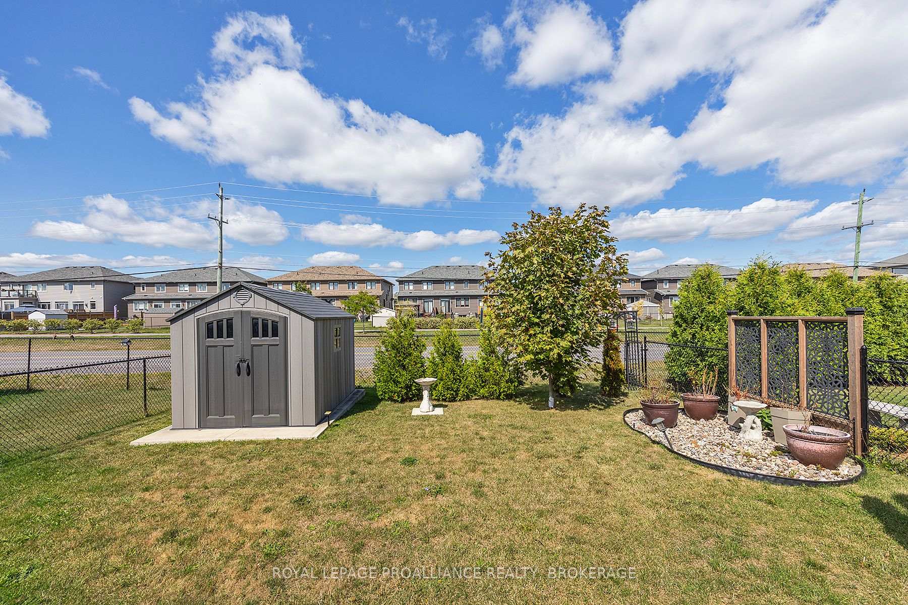 Photo 4 of 206 Sorbie Crescent, Loyalist, Amherstview — HOMEH