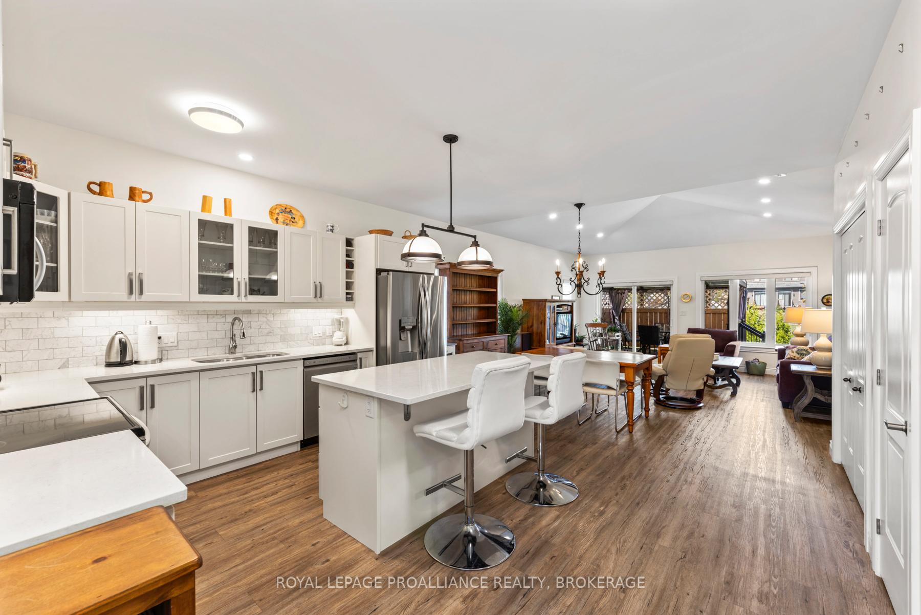 Photo 9 of 206 Sorbie Crescent, Loyalist, Amherstview — HOMEH