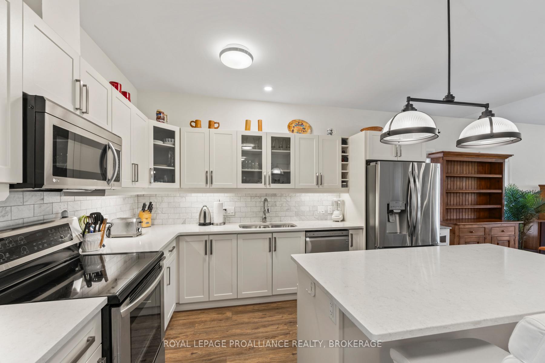 Photo 11 of 206 Sorbie Crescent, Loyalist, Amherstview — HOMEH