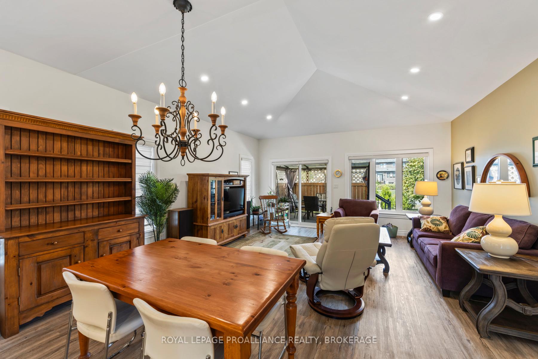 Photo 13 of 206 Sorbie Crescent, Loyalist, Amherstview — HOMEH