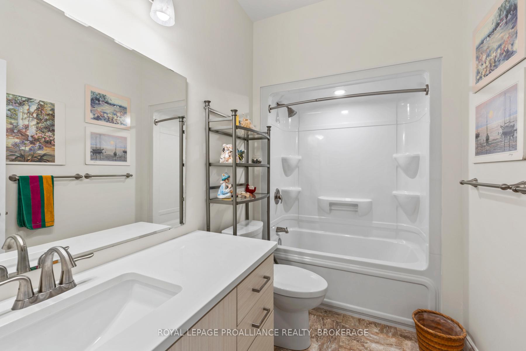 Photo 17 of 206 Sorbie Crescent, Loyalist, Amherstview — HOMEH